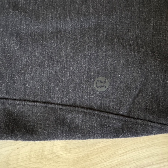 Lululemon Joggers - Women's Size 2 - Picture 4 of 4